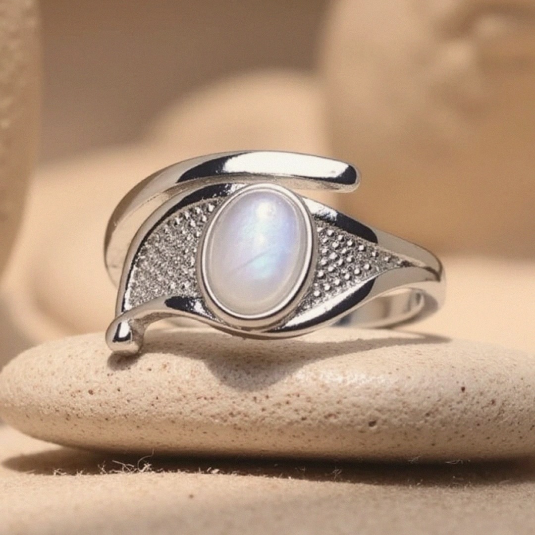 Adjustable "Protective Aura" Ring in White Labradorite