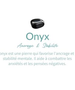 Trèfle Chance Necklace in Mother of Pearl or Onyx