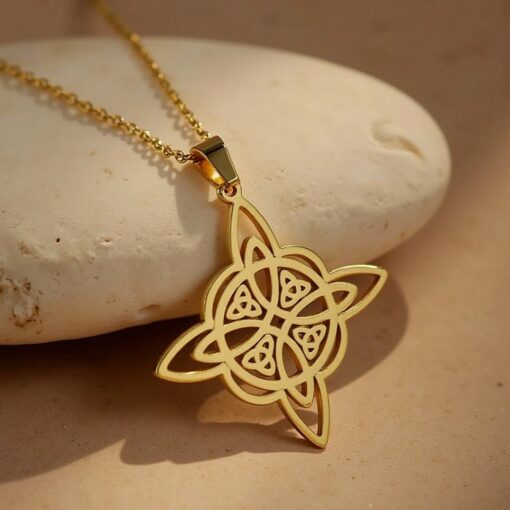 Eternal Protection Pendant - Witch Knot