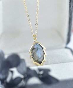 Light Leaf Labradorite Pendant
