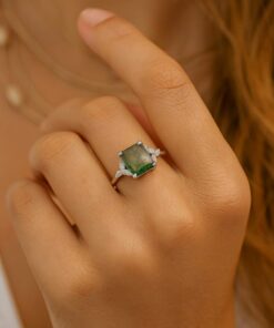 Green Balance Ring in Moss Agate & Silver - Nature-Inspired Jewellery