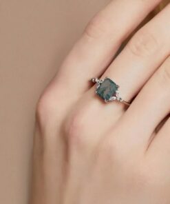 Green Balance Ring in Moss Agate & Silver - Nature-Inspired Jewellery