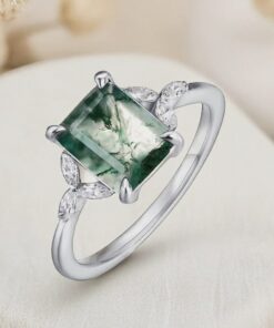 Green Balance Ring in Moss Agate & Silver - Nature-Inspired Jewellery