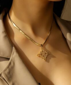 Eternal Protection Pendant - Witch's Knot with Flat Chain